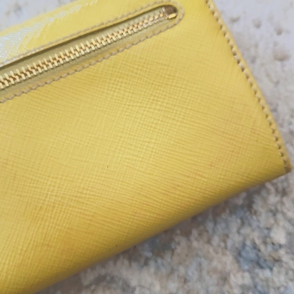 Prada Wallet - Picture 7 of 7